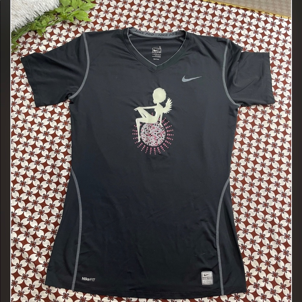 Nike Peep show logo